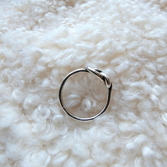 Sterling Silver Knot Ring Size 8 - Picture 5 of 5